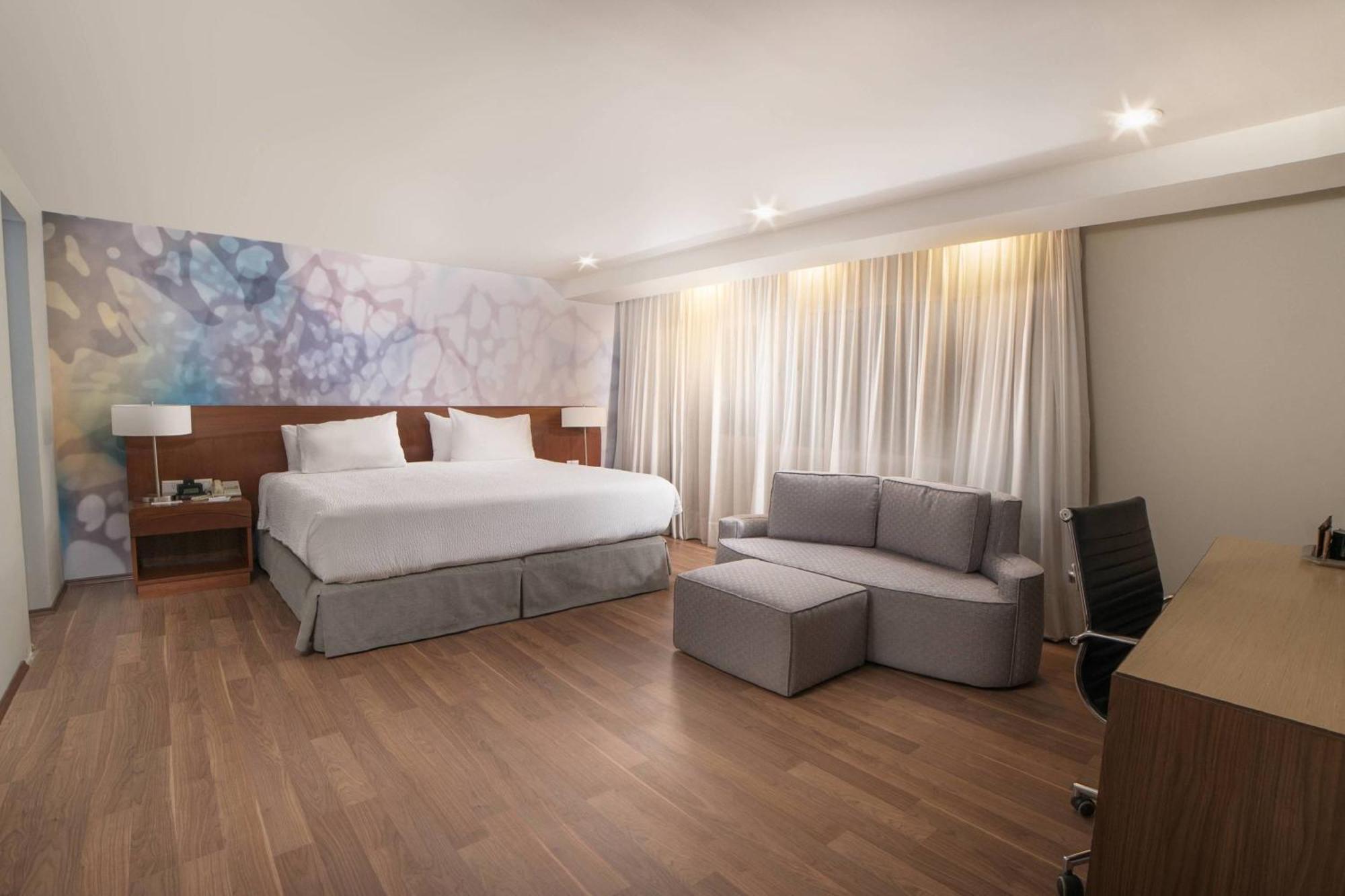 Courtyard By Marriott Mexico City Revolucion Exterior photo