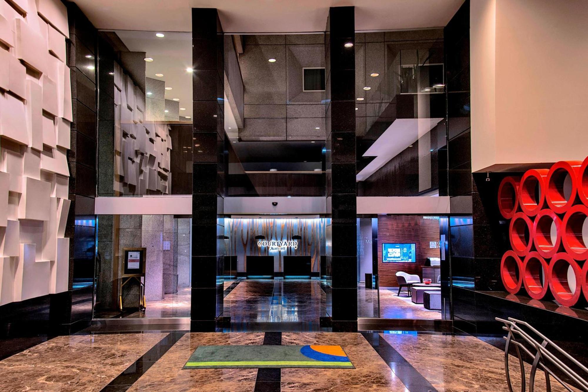 Courtyard By Marriott Mexico City Revolucion Exterior photo